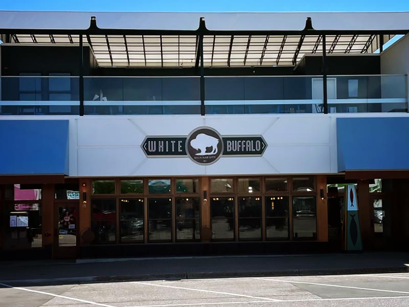 About White Buffalo Bar & Grille