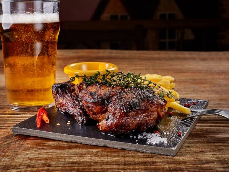 What Makes a Bar and Food Near Me Worth Visiting? - White Buffalo Bar & Grille What Makes a Bar and Food Near Me Worth Visiting?