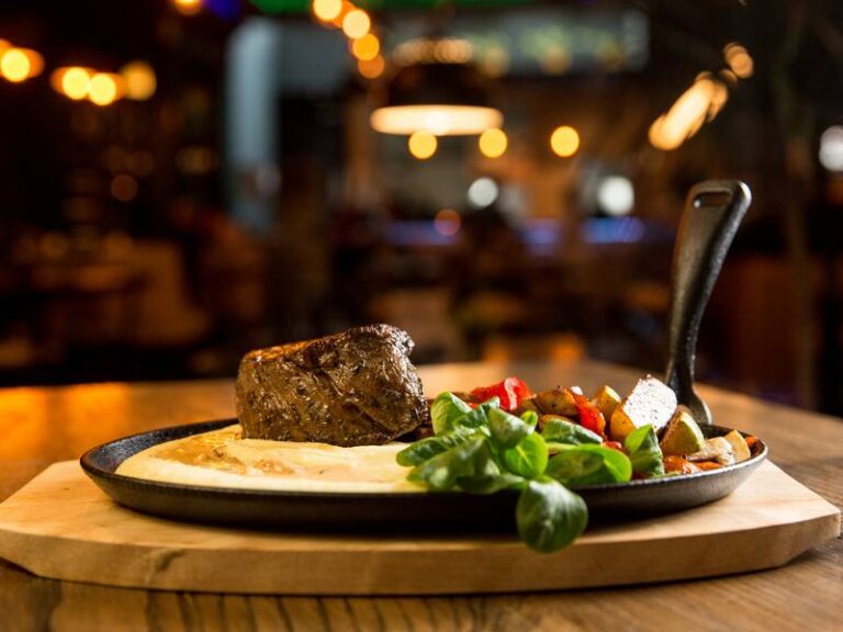 Food in Mackinaw City: Enjoy Fresh, Local & Unforgettable Experiences